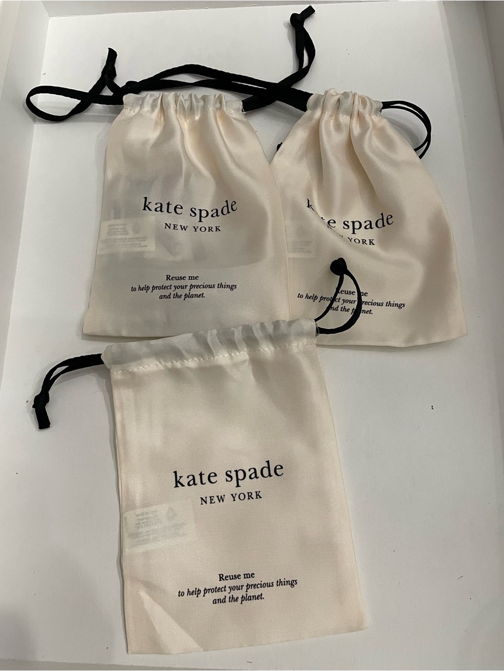 kate spade New York Cream Drawstring Dust Bags (Set of 3) new